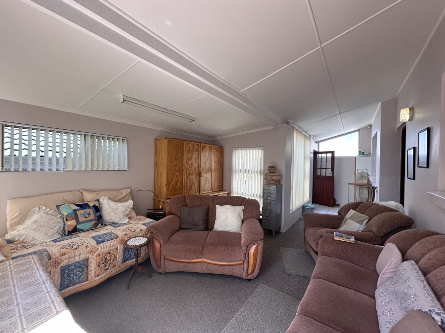 3 Bedroom Property for Sale in Stilbaai Wes Western Cape